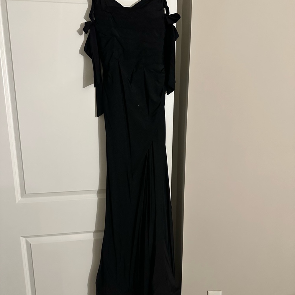 Elegant Black Evening Gown